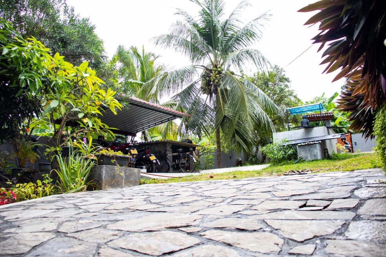 Sri Villa Rest Hikkaduwa Luaran gambar
